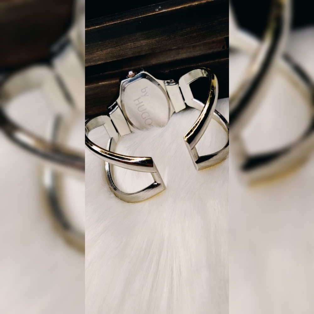 Hugo bangle watch - Picture 2 of 4